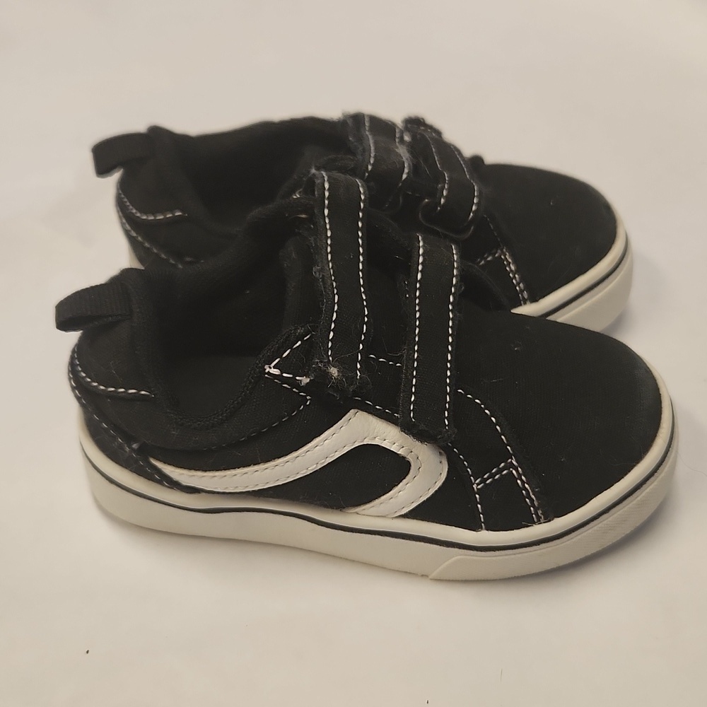 Wonder Nation Shoes Size 6 Toddler Black White
